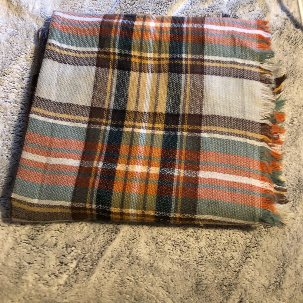 Sold— Scarf bundle